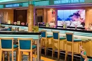 Martini au shaker et Bar à Cocktail