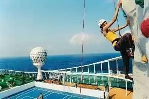 Gymnase de dernière génération, cours de yoga et de tai-chi, entre autres.